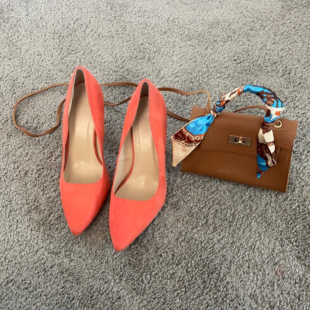 Coral pumps and mini crossbody bag w/ twilly